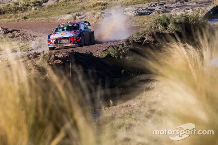 Thierry Neuville, Nicolas Gilsoul, Hyundai Motorsport Hyundai i20 Coupe WRC