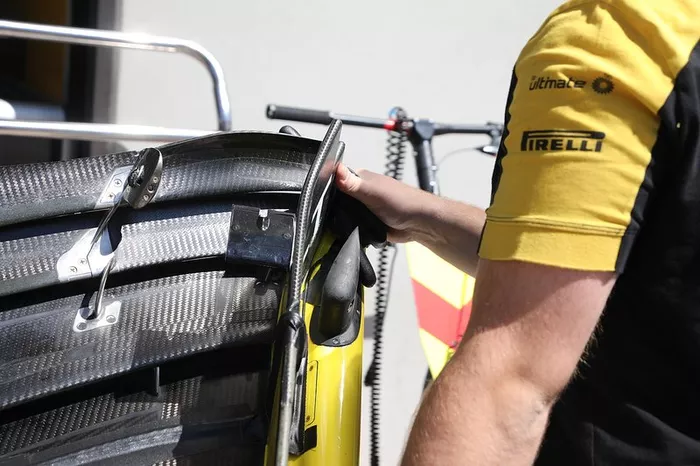 Alerón delantero del Renault R.S. 19