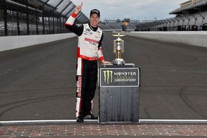 Brad Keselowski, Team Penske, Ford Fusion Discount Tire celebrates his win