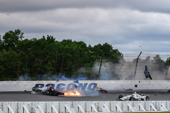 Crash : Robert Wickens, Schmidt Peterson Motorsports Honda, James Hinchcliffe, Schmidt Peterson Motorsports Honda, Ryan Hunter-Reay, Andretti Autosport Honda, Pietro Fittipaldi, Dale Coyne Racing Honda