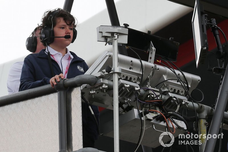 Justin Whiting, son of the late Charlie, starts the race