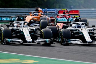 Valtteri Bottas, Mercedes AMG W10 en Lewis Hamilton, Mercedes AMG F1 W10