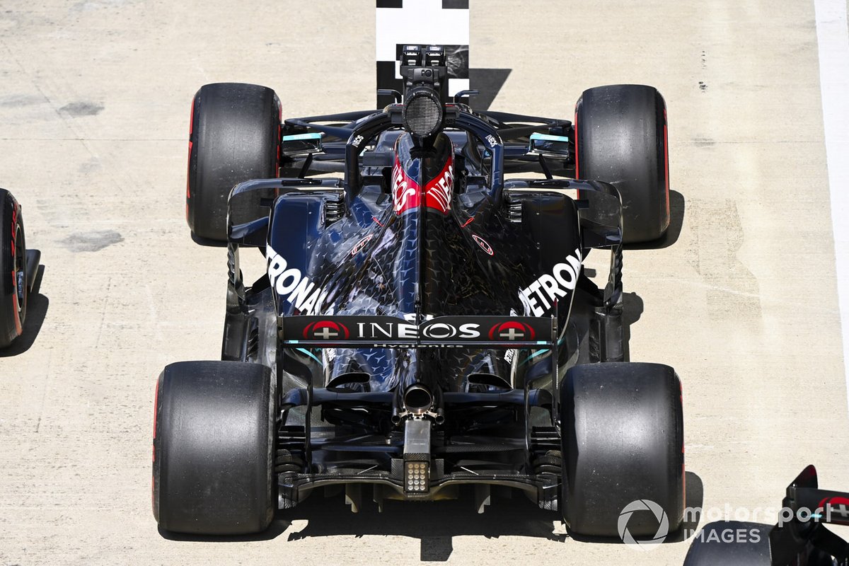 L'auto di Lewis Hamilton, Mercedes F1 W11, nel Parc Ferme dopo la qualifica