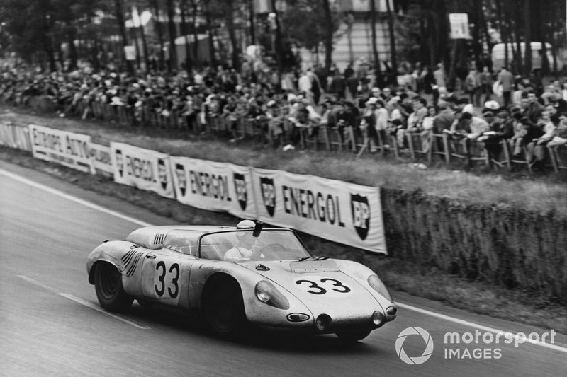 1961 Le Mans 24 Hours - Masten Gregory, Bob Holbert, Porsche RS61 Spyder
