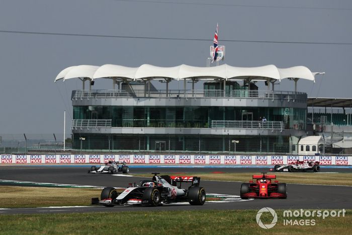 Romain Grosjean, Haas VF-20, Sebastian Vettel, Ferrari SF1000