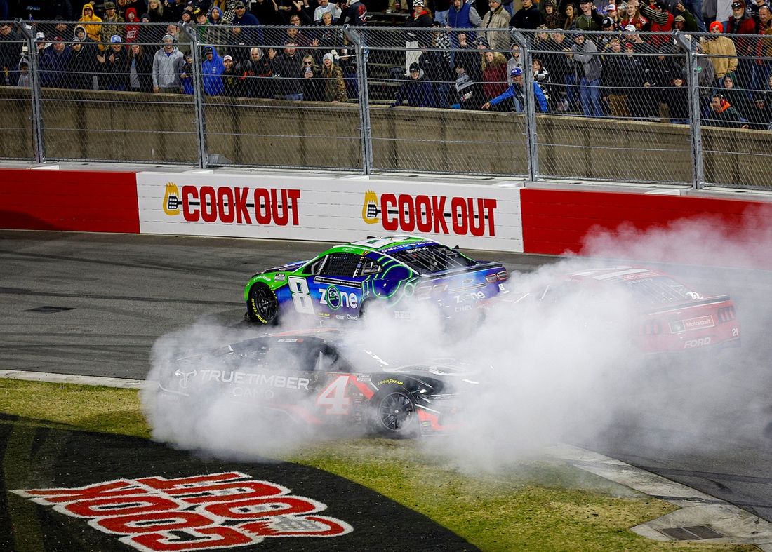 Noah Gragson, Front Row Motorsports Ford, Kyle Busch, Richard Childress Racing Chevrolet