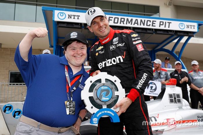 Ganador de la pole Will Power, Team Penske Chevrolet