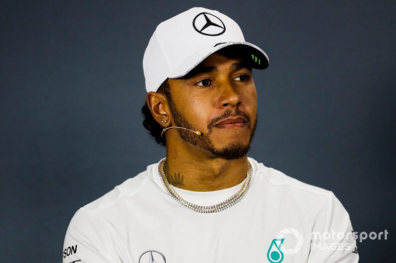 Lewis Hamilton, Mercedes AMG F1, durante la conferenza stampa