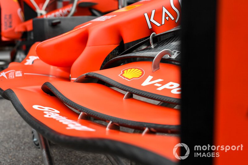 Ferrari SF90, ala anteriore