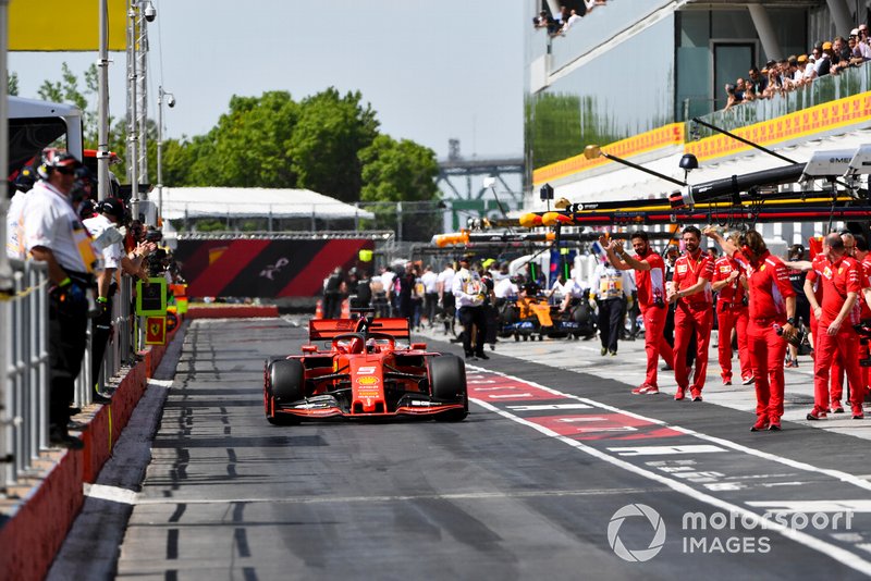 Sebastian Vettel, Ferrari SF90, in the pit lane