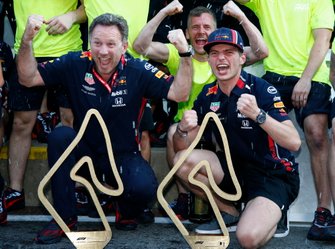 Christian Horner and Max Verstappen, Red Bull Racing celebrate with the team