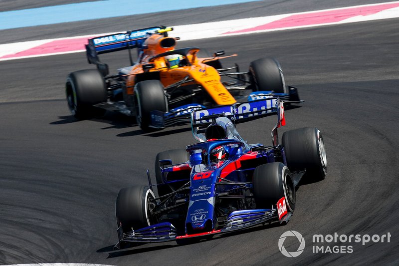 Daniil Kvyat, Toro Rosso STR14, Lando Norris, McLaren MCL34