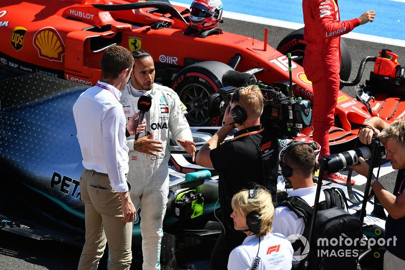 Paul di Resta mewawancarai Lewis Hamilton, Mercedes AMG F1