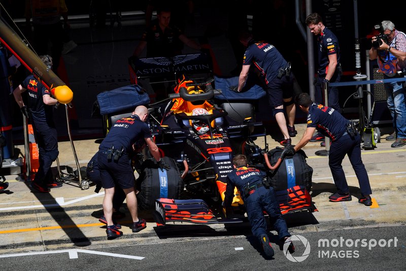 Max Verstappen, Red Bull Racing RB15, is returned to the garage