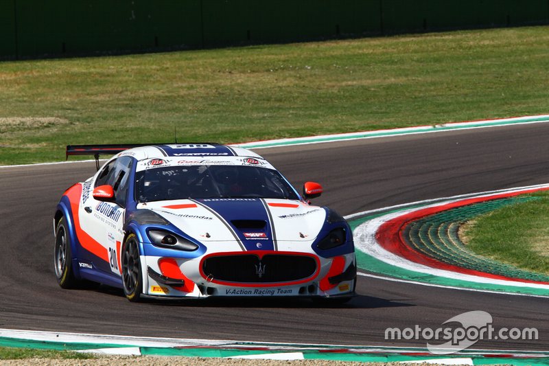 #210 Maserati Gran Turismo MC GT4, V-Action Racing Team: Cerqui-Rodrigues