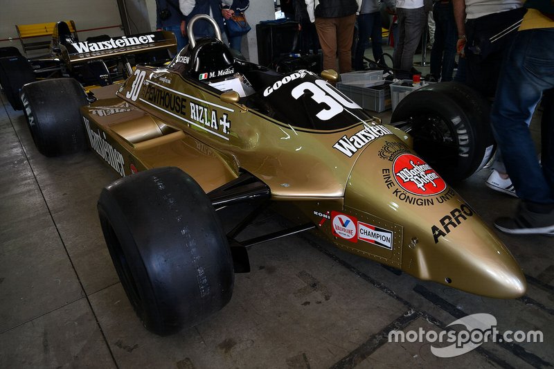 Arrows A3
