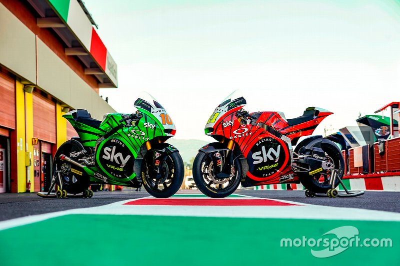 Livrea tricolore sulle moto di Luca Marini, Sky Racing Team VR46 e Nicolò Bulega, Sky Racing Team VR46