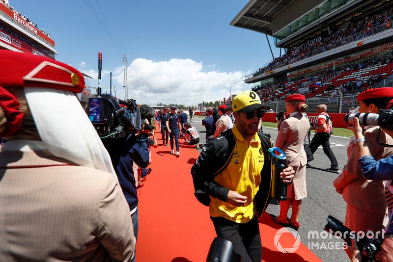 Daniel Ricciardo, Renault, at the drivers parade