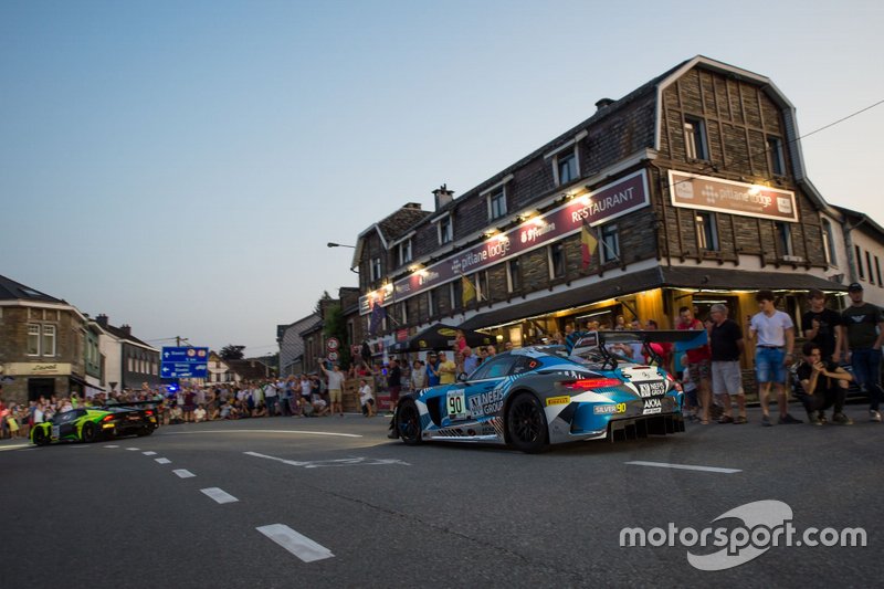 #90 Akka ASP Team Mercedes-AMG GT3: Nico Bastian, Timur Boguslavskiy, Felipe Fraga