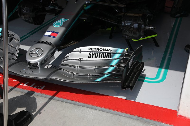 Mercedes AMG F1 W10, detail front wing