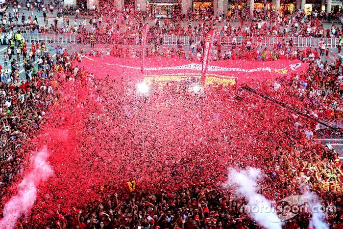 Festa na Piazza Duomo