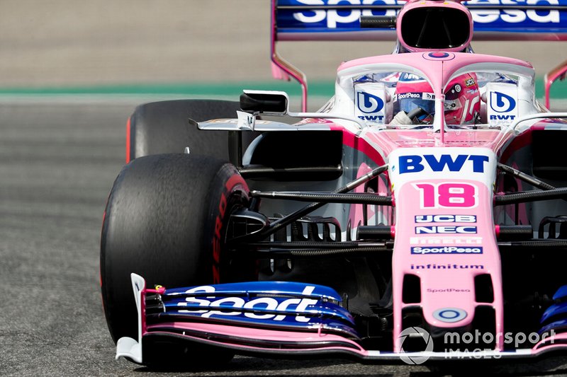 El coche de seguridad provocado por Hulk 'estabilizó' la carrera por un momento, pero no por mucho tiempo: seis vueltas después, Lance Stroll apostó poniendo neumáticos blandos. El cambió resultó acertado y todos le emularon, lo que hizo que el canadiense fuera líder de la carrera por unos instantes. Kvyat también acertó y salió en la parte delantera
