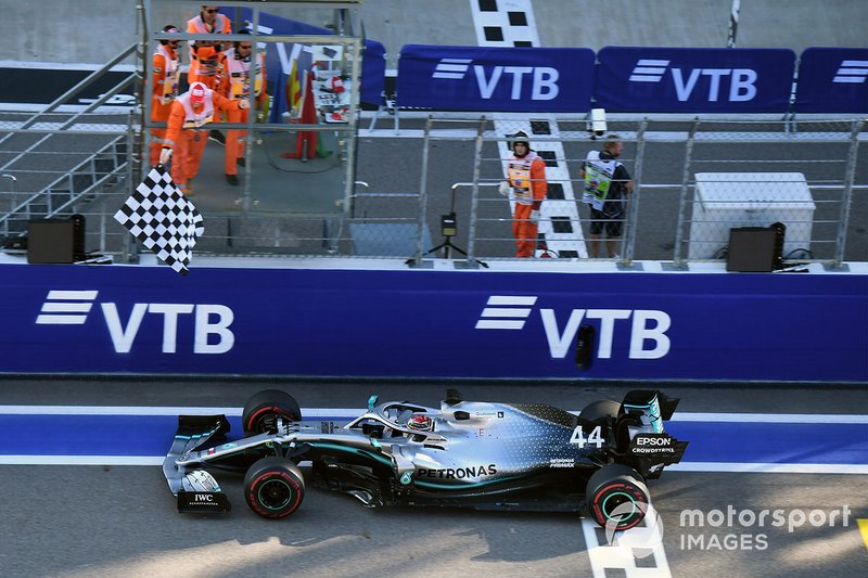 Russie - Vainqueur : Lewis Hamilton (Mercedes W10)