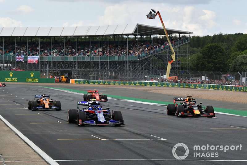 Alexander Albon, Toro Rosso STR14, Max Verstappen, Red Bull Racing RB15, Carlos Sainz Jr., McLaren MCL34, and Charles Leclerc, Ferrari SF90, practice starts at the end of the session