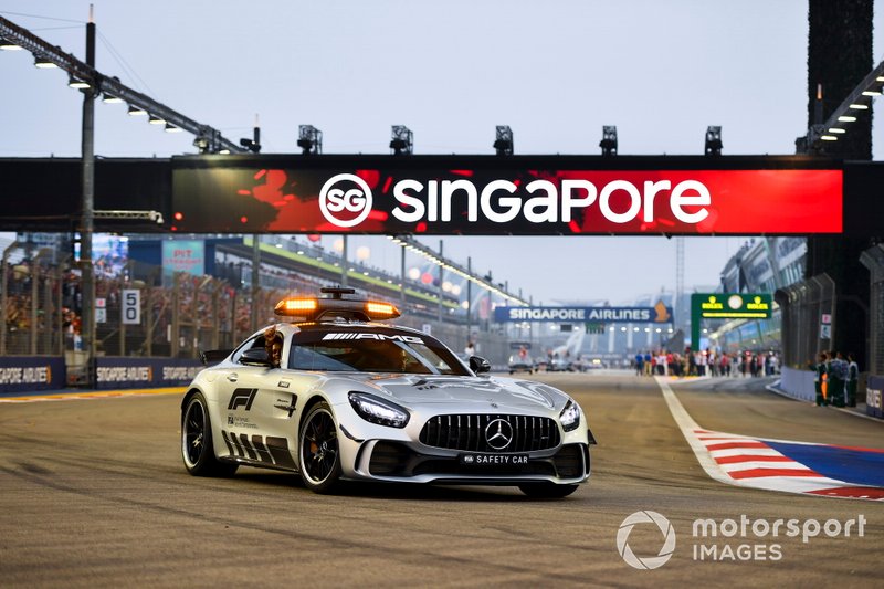 The Safety Car in the drivers parade