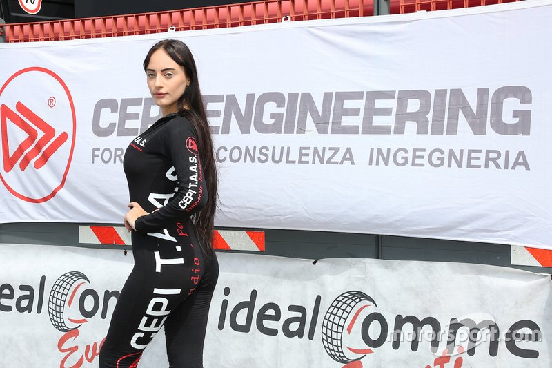 Grid girl