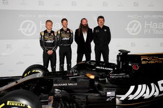 Kevin Magnussen, Haas F1 Team, Romain Grosjean, Haas F1 Team, William Storey CEO Rich Energy and Guenther Steiner, Team Principal, Haas F1 with the new Haas livery