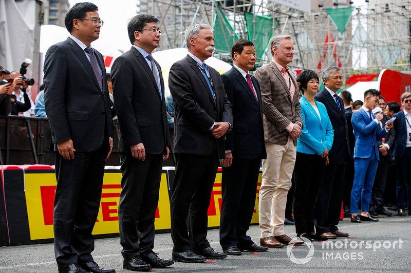 Chase Carey, Chairman, Formula 1 and Sean Bratches, Managing Director of Commercial Operations, Formula One Group with dignitaries