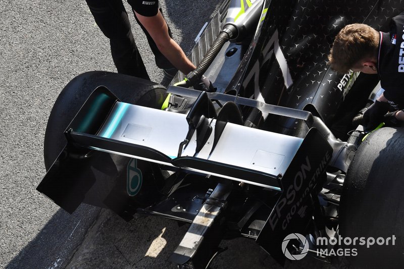 Mercedes W10
