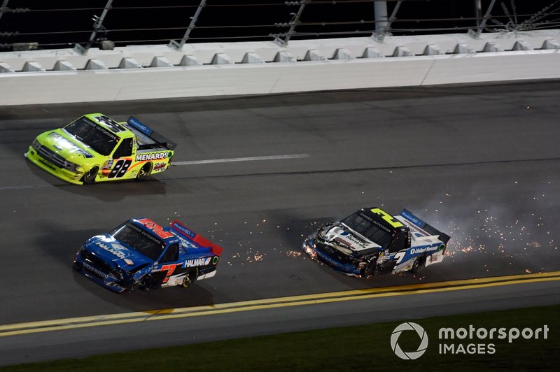 Stewart Friesen, Halmar Friesen Racing, Chevrolet Silverado Halmar International, Matt Crafton, ThorSport Racing, Ford F-150, Sheldon Creed, GMS Racing, Chevrolet Silverado United Rentals/A.M.Ortega