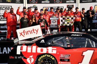 Michael Annett, JR Motorsports, Chevrolet Camaro Chevrolet Pilot Flying J / American Heart Association wins