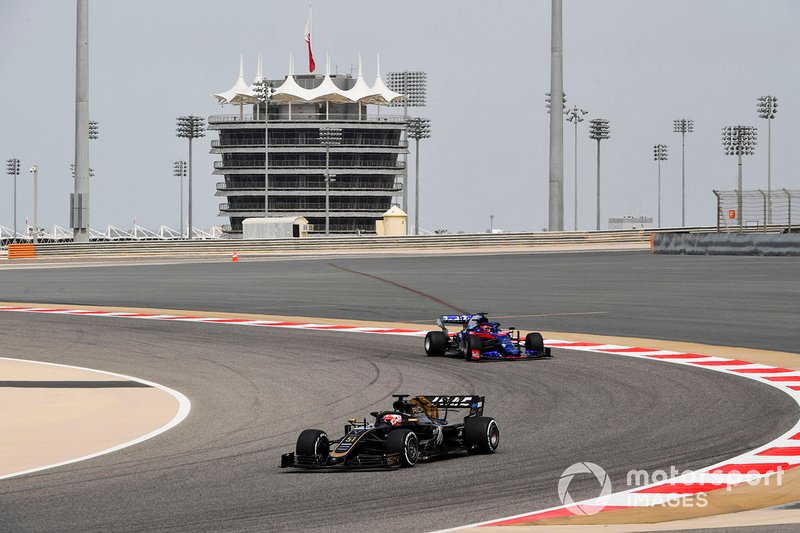 Pietro Fittipaldi, Haas F1 Team VF-19 and Daniil Kvyat, Toro Rosso STR14 