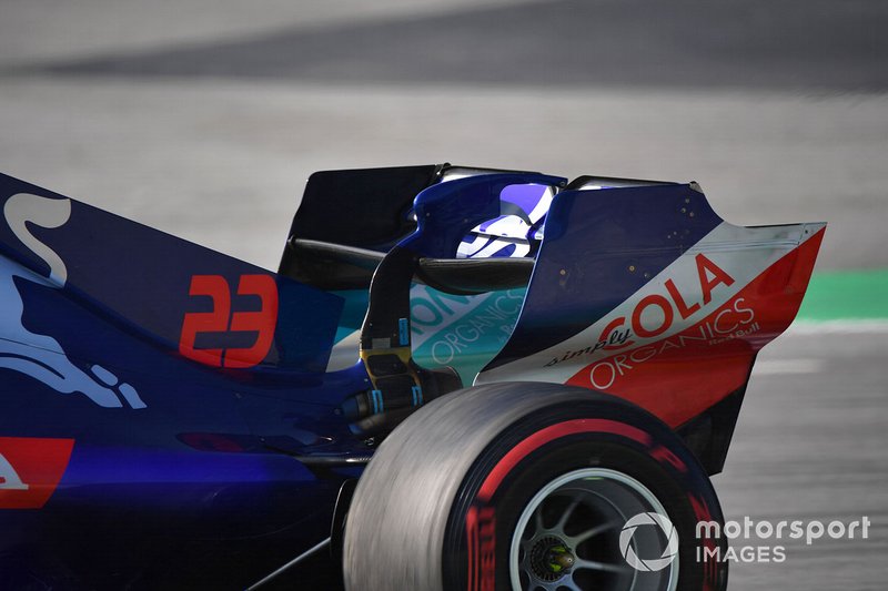 Alerón trasero del Scuderia Toro Rosso STR14