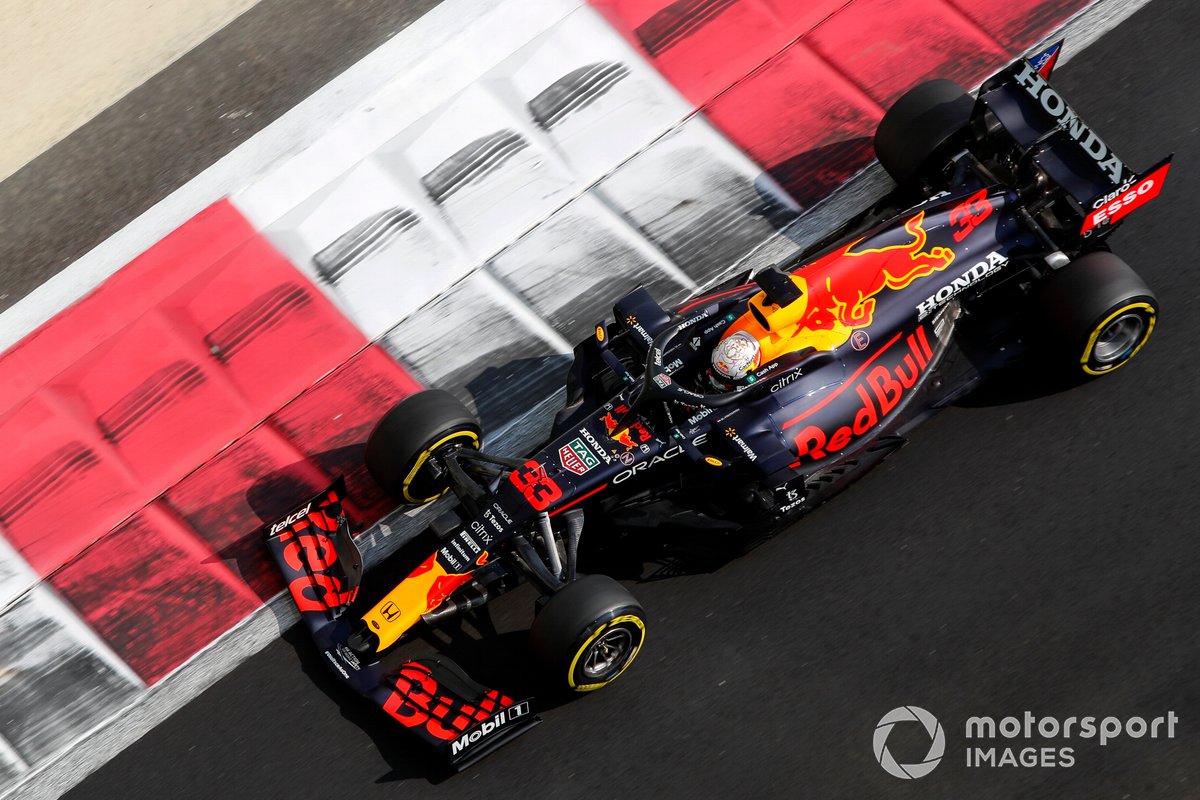 2021: Red Bull RB16B, motor van Honda