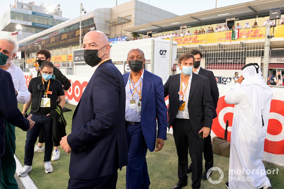 Gianni Infantino, President, FIFA, and other guests on the grid