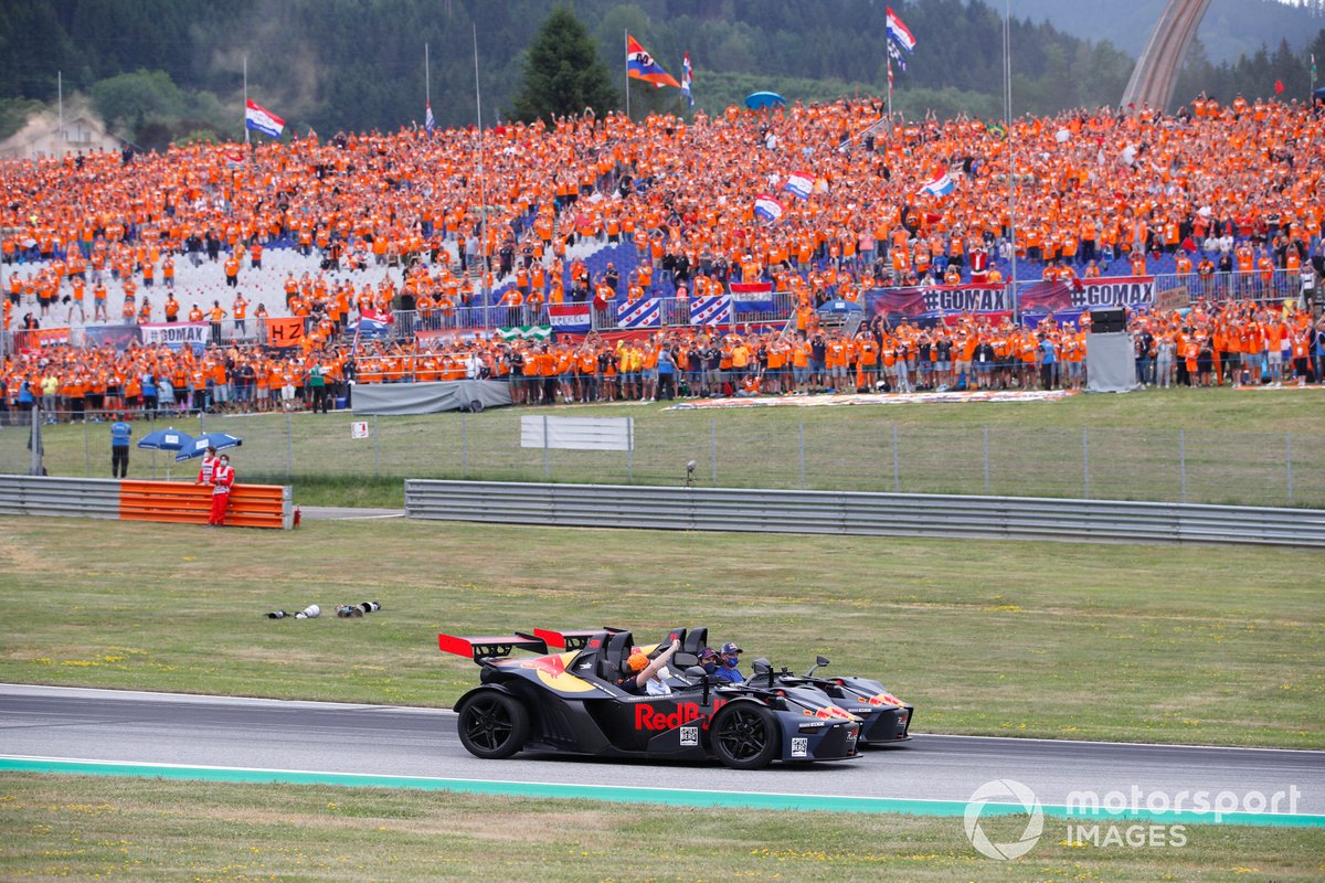 Sergio Pérez, Red Bull Racing, Max Verstappen, Red Bull Racing, en un KTM X-Bows