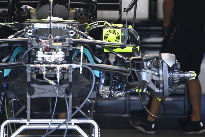 Detalle del Mercedes W12 