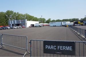 Atmosfera nel paddock