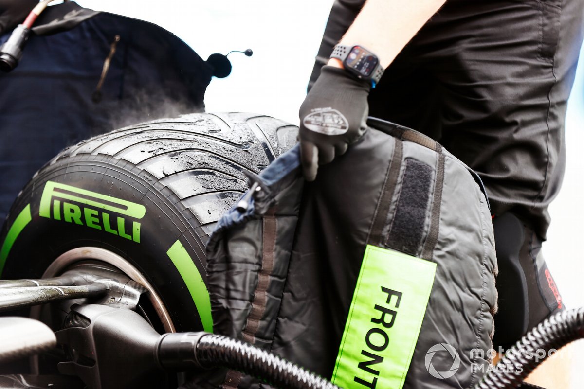 Intermediate-Reifen von Pirelli