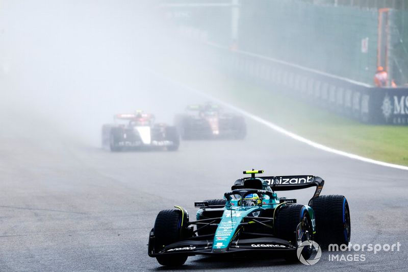 Fernando Alonso, Aston Martin AMR23, Yuki Tsunoda, AlphaTauri AT04, Valtteri Bottas, Alfa Romeo C43