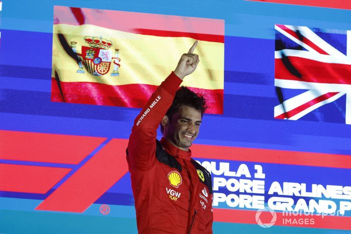 124 - Carlos Sainz, 1º en el GP de Singapur 2023 con Ferrari