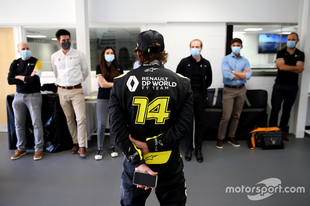 Fernando Alonso visits Renault F1 factory