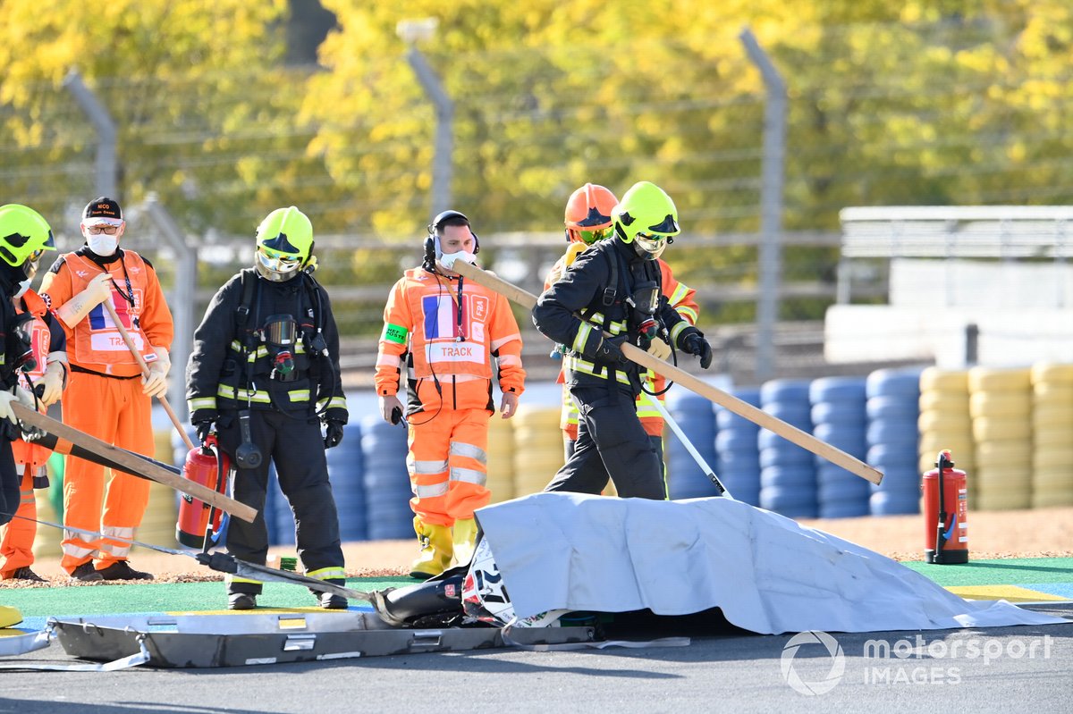 Moto de Mattia Casadei, Ongetta SIC58 Squadracorse después de la caída