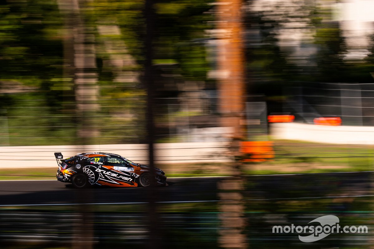 Martin Ryba, Brutal Fish Racing Team, Honda Civic Type R TCR