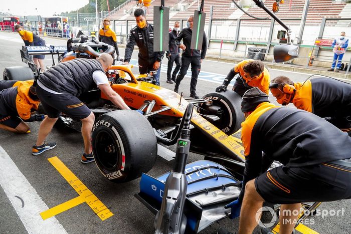 Carlos Sainz Jr., McLaren MCL35 