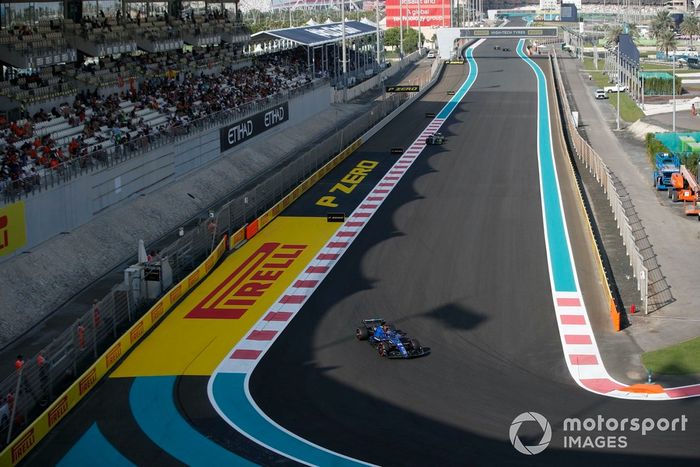 Alex Albon, Williams FW45 